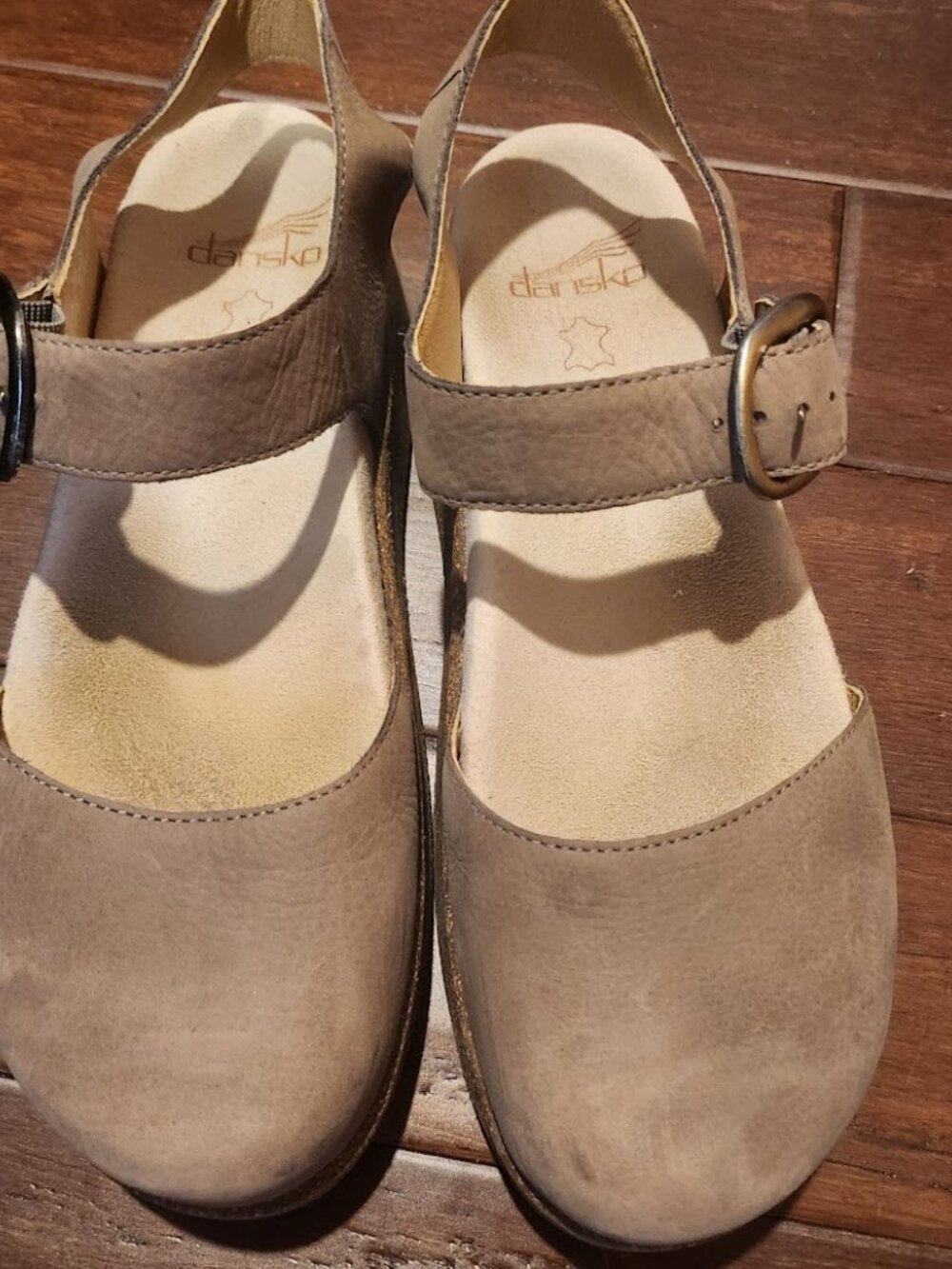 Size 39 Dansko Brynlee Suede Platform Mary Jane Sandals-worn 3 times - Picture 2 of 6